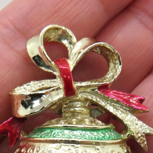 Vintage Gerrys Brooch Gold Tone Enamel Christmas Ornament 2" Pin Red Bow Accent - Picture 8 of 8